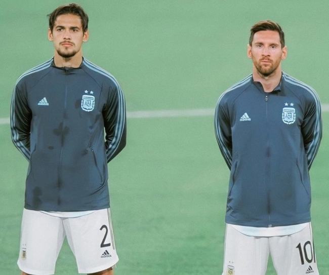 官方：迈阿密国际与38岁老将苏亚雷斯续约至2026年底（官宣：38岁苏亚雷斯与迈阿密国际续约，合同至2026年末）