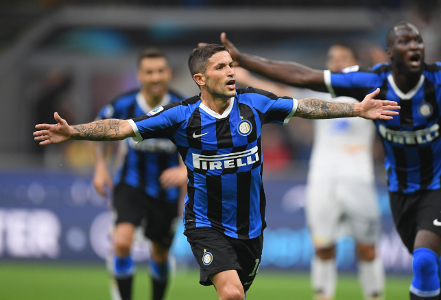 印媒：梅西印度行组织者被控8项罪名，被判决拘留14天（印媒称梅西访印活动组织者涉8项罪名，已被下令拘留14天）