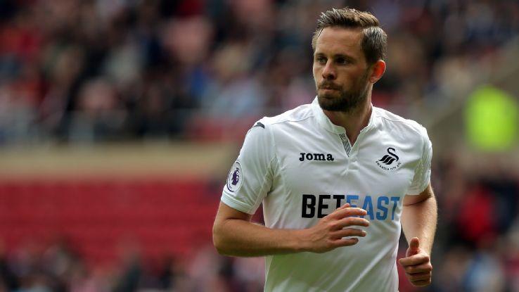 在安菲尔德送出助攻：埃基蒂克本场数据／集锦