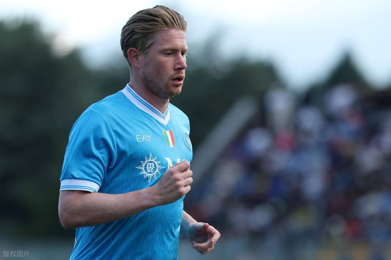 24位排名藏惊天逆转？郑钦文别被“财富自由”蒙蔽她的野心！（第24名背后酝酿大逆转？别让“财富自由”冲淡郑钦文的争冠野心）