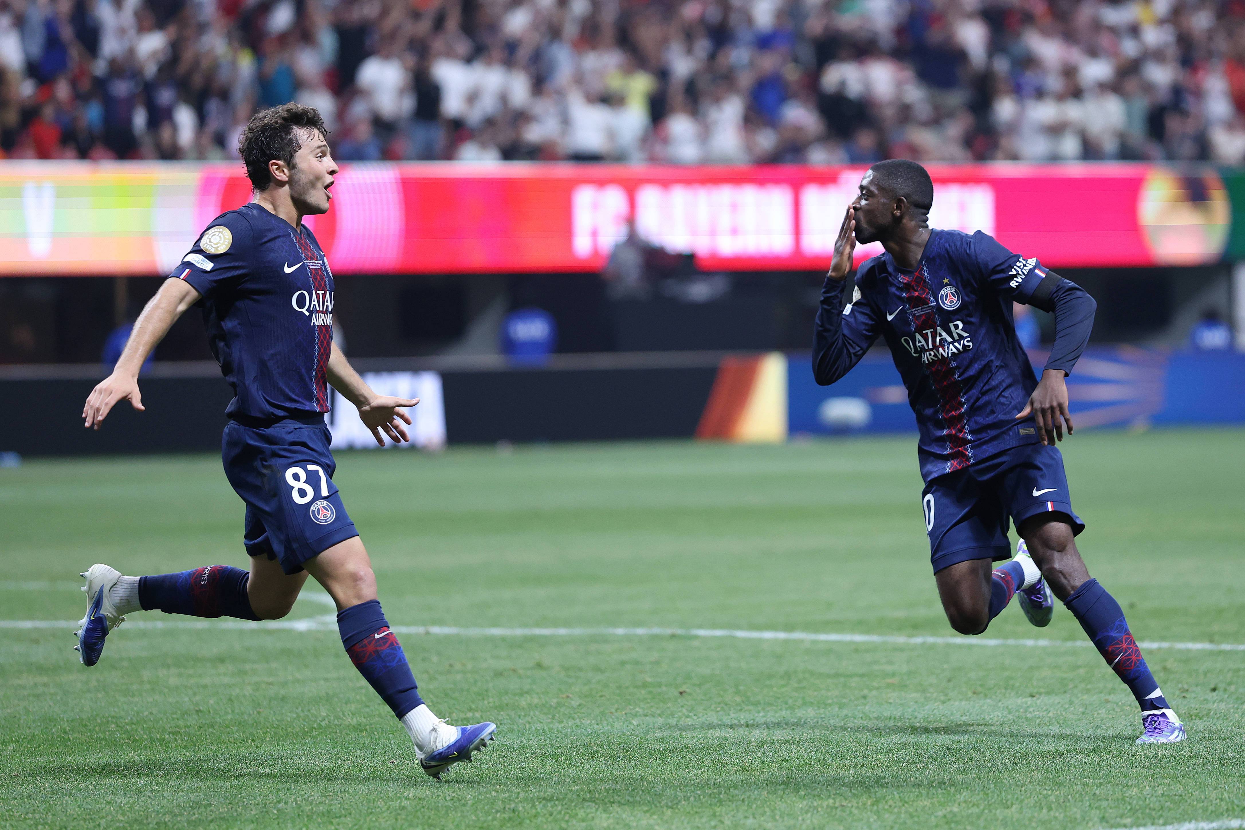 遇求不满：董方卓爆英超派对一夜千女，王楚淇支持C罗言论。（董方卓谈英超派对内幕，王楚淇力挺C罗观点）