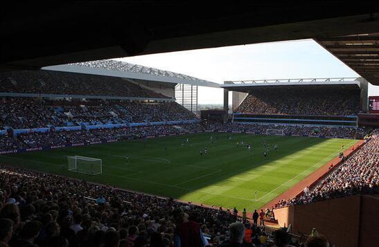 哈登称赞火箭重建成功，申京阿门小贾成长显著（哈登力挺火箭重建：申京、阿门与小贾进步明显）