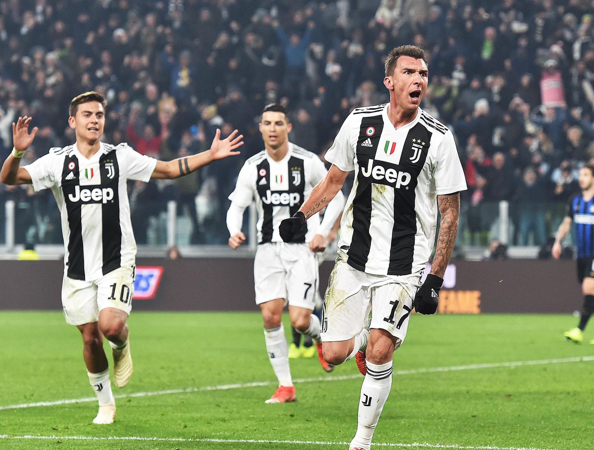 2025赛季中超最佳阵容：法比奥、瓦科领衔，蒋圣龙、朱辰杰入选（中超2025赛季最佳阵容出炉：法比奥、瓦科领衔，蒋圣龙与朱辰杰上榜）