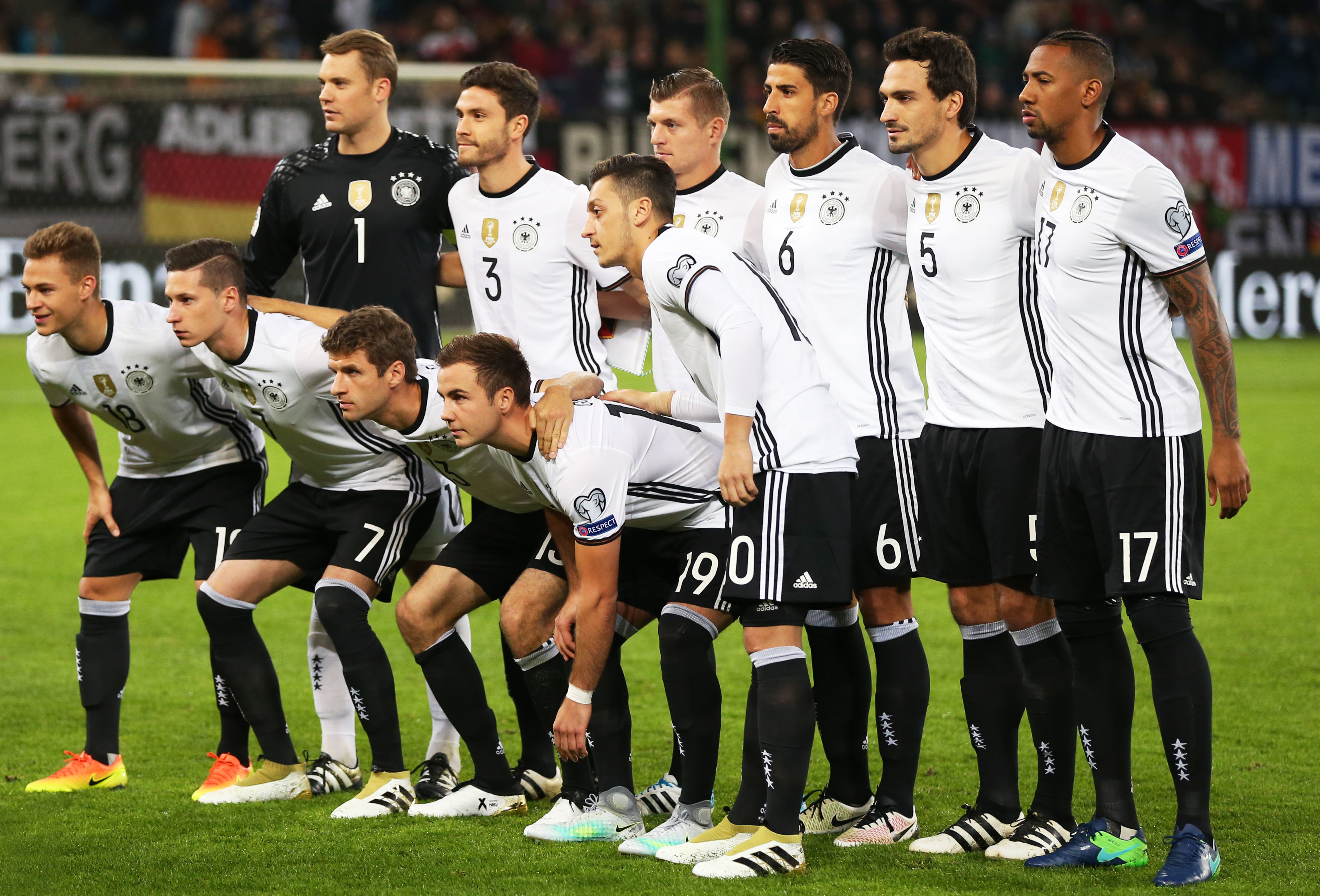 随着奥萨苏纳2-0,西甲最新积分榜出炉：多支老牌劲旅沉沦令人唏嘘（奥萨苏纳2-0告捷，西甲最新积分榜出炉：多支传统豪门低迷令人唏嘘）