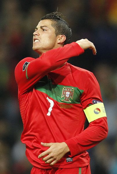 囧叔向裁判施压后染红，罗基：容忍这种行为问题会越来越严重