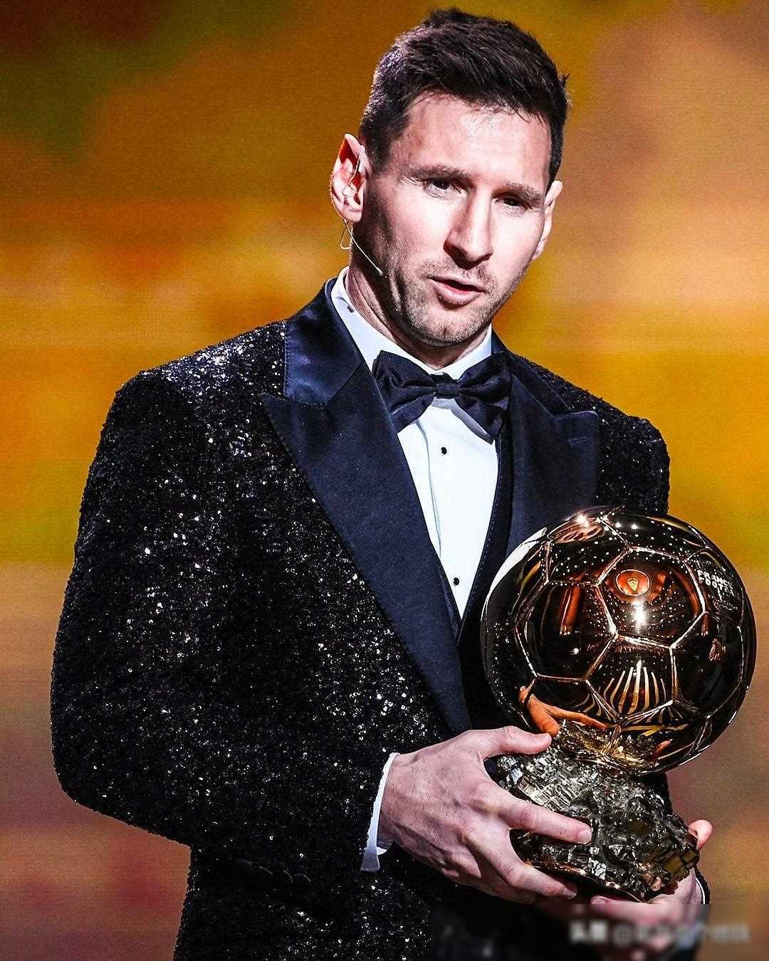 演员潘粤明批评国安：越南也输，你们真行（潘粤明怒批国安：连越南都输，真让人无语）