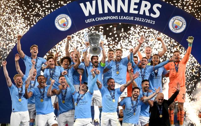 法尔克：拜仁正在为佩雷茨找寻新的外租球队，南安普顿有意（法尔克：拜仁正为佩雷茨物色新租借去处，南安普顿有意）