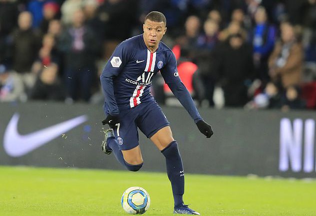 真相是啥？本泽马伤情引发名誉官司，德尚起诉记者诽谤案开庭（本泽马伤情风波升级：德尚起诉记者诽谤案开庭，真相待揭）