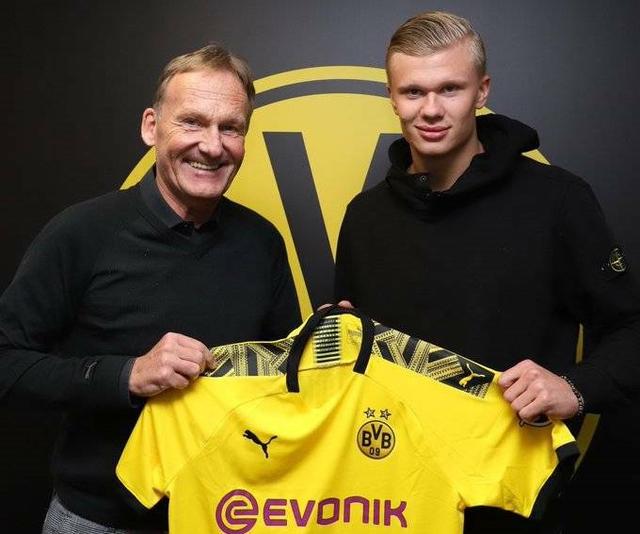 头槌助帕尔马连追两球逼平米兰，德尔普拉托当选全场最佳球员（帕尔马凭借头球连扳两球战平米兰，德尔普拉托荣膺本场最佳）