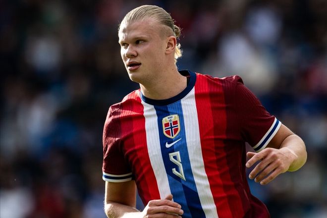 卡洛斯：C罗是所有球员的榜样；相比小罗我更爱去大罗的派对