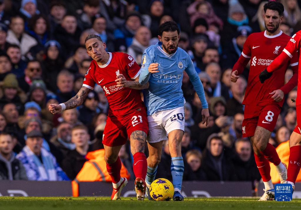 “高尔夫皇帝”伍兹称“腰部恢复速度不快…回归赛场时间未定”（伍兹：腰伤恢复缓慢，复出时间未定）