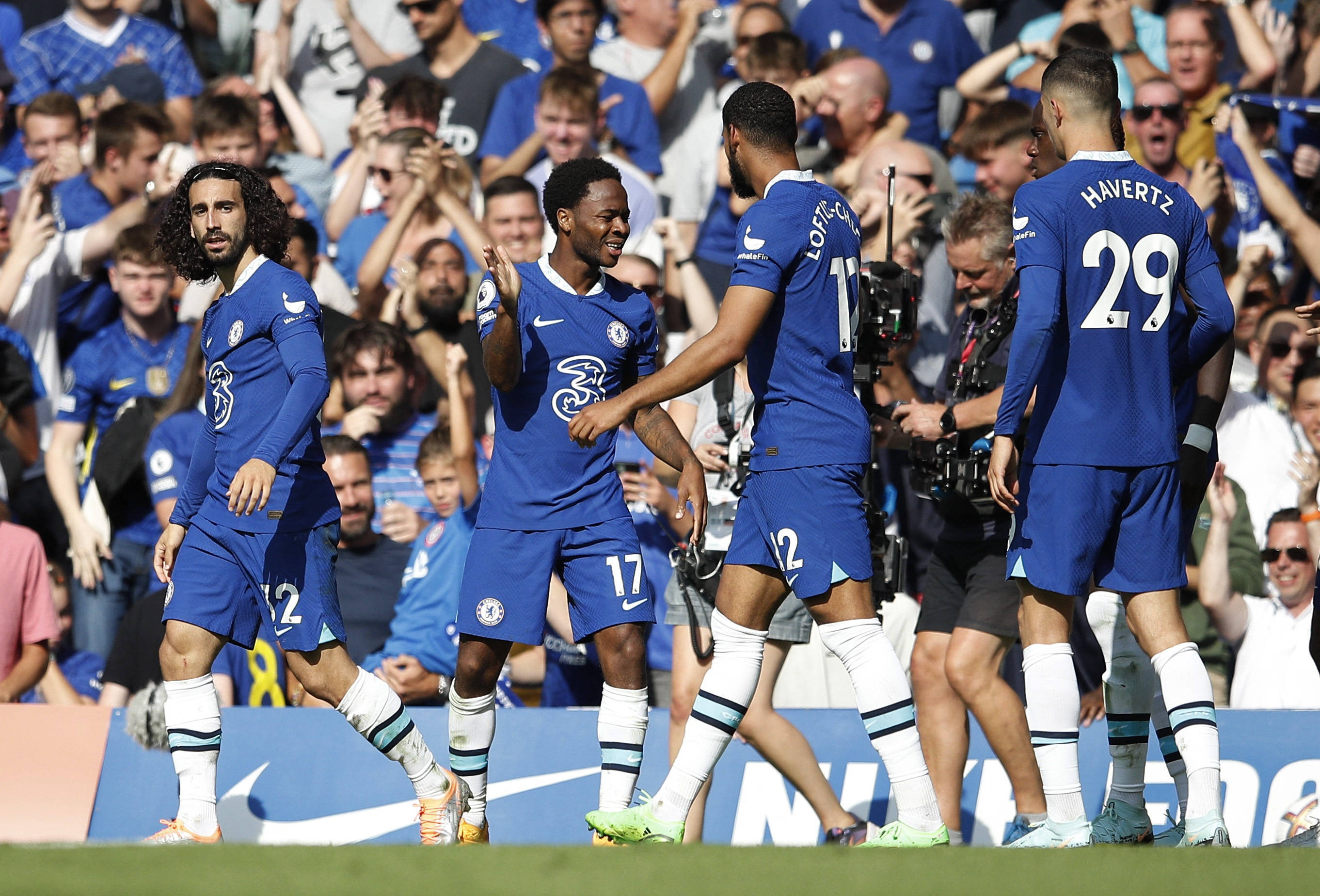 赖斯称阿森纳近3年表现配得上冠军，夺冠才能平息质疑（赖斯：阿森纳近三年有冠军成色，夺冠方可平息外界质疑）