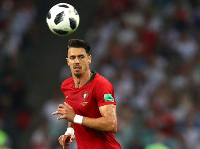 记者：曼联、尤文、国米有意埃德松，亚特兰大要3000-4000万（曼联、尤文、国米相中埃德松，亚特兰大标价3000-4000万）